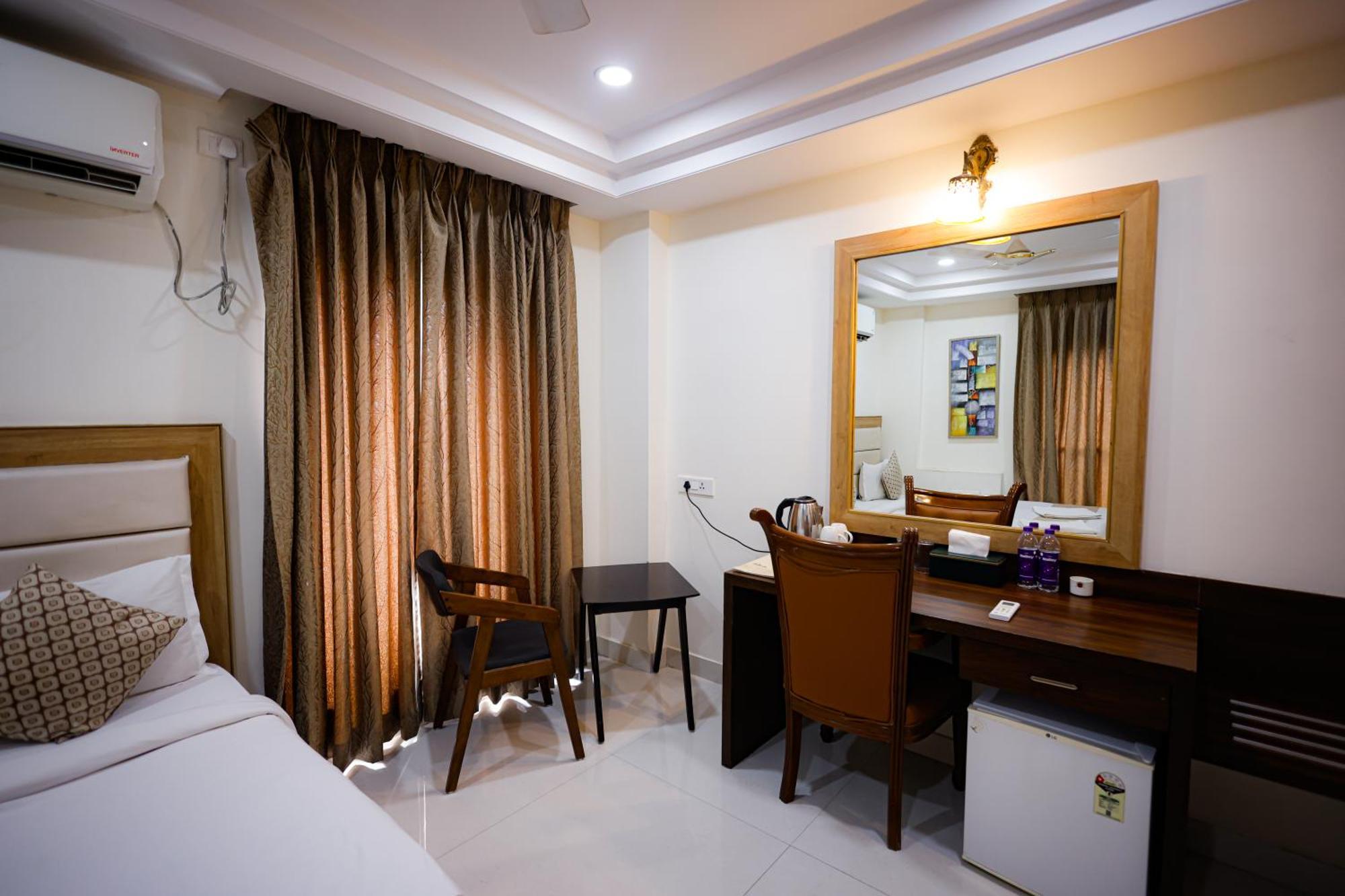M Square Hotel حيدر أباد المظهر الخارجي الصورة