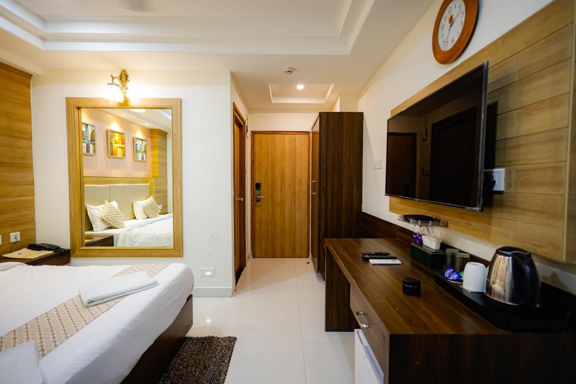 M Square Hotel حيدر أباد المظهر الخارجي الصورة