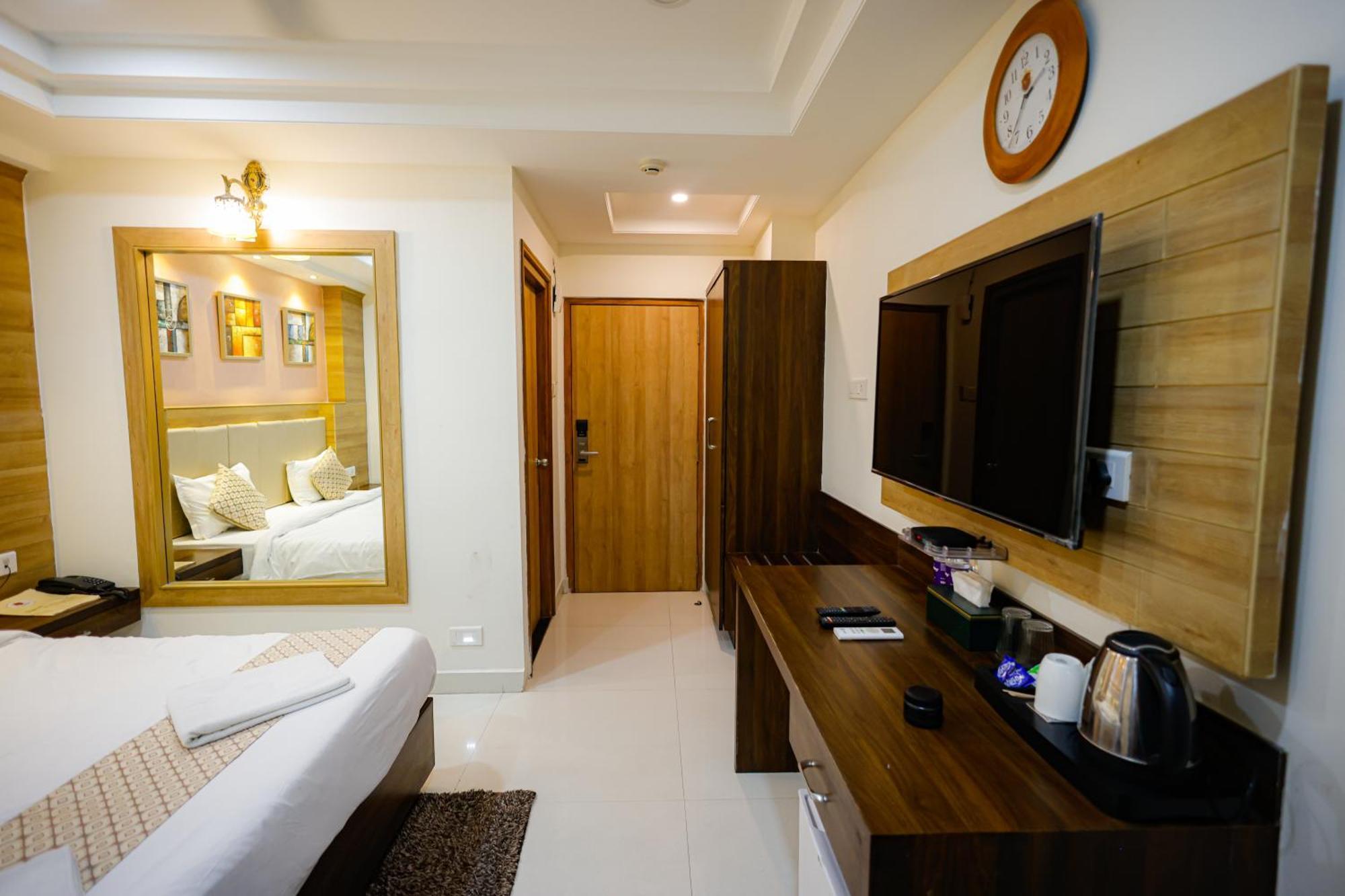 M Square Hotel حيدر أباد المظهر الخارجي الصورة