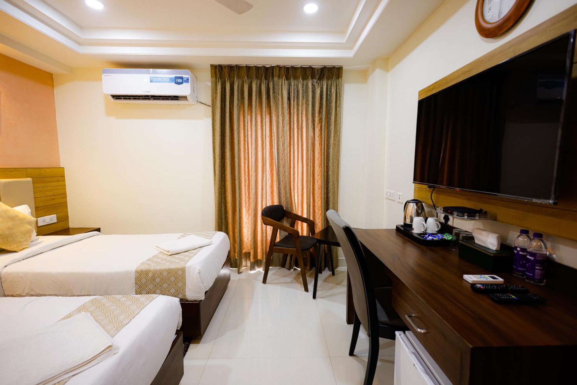 M Square Hotel حيدر أباد المظهر الخارجي الصورة